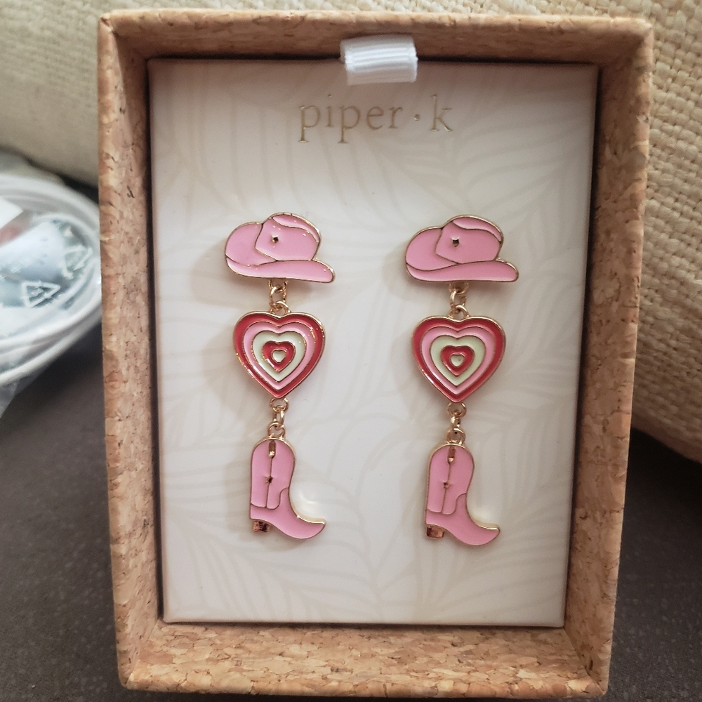 Piper K Gold Multicolor Dangle Pink Cowgirl Earrings Hearts NIB
